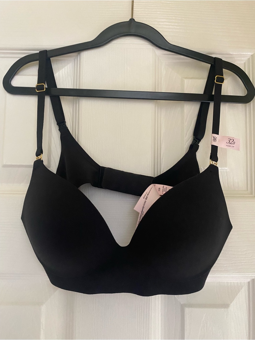 Victoria's Secret - Seamless No-wire Black Bra